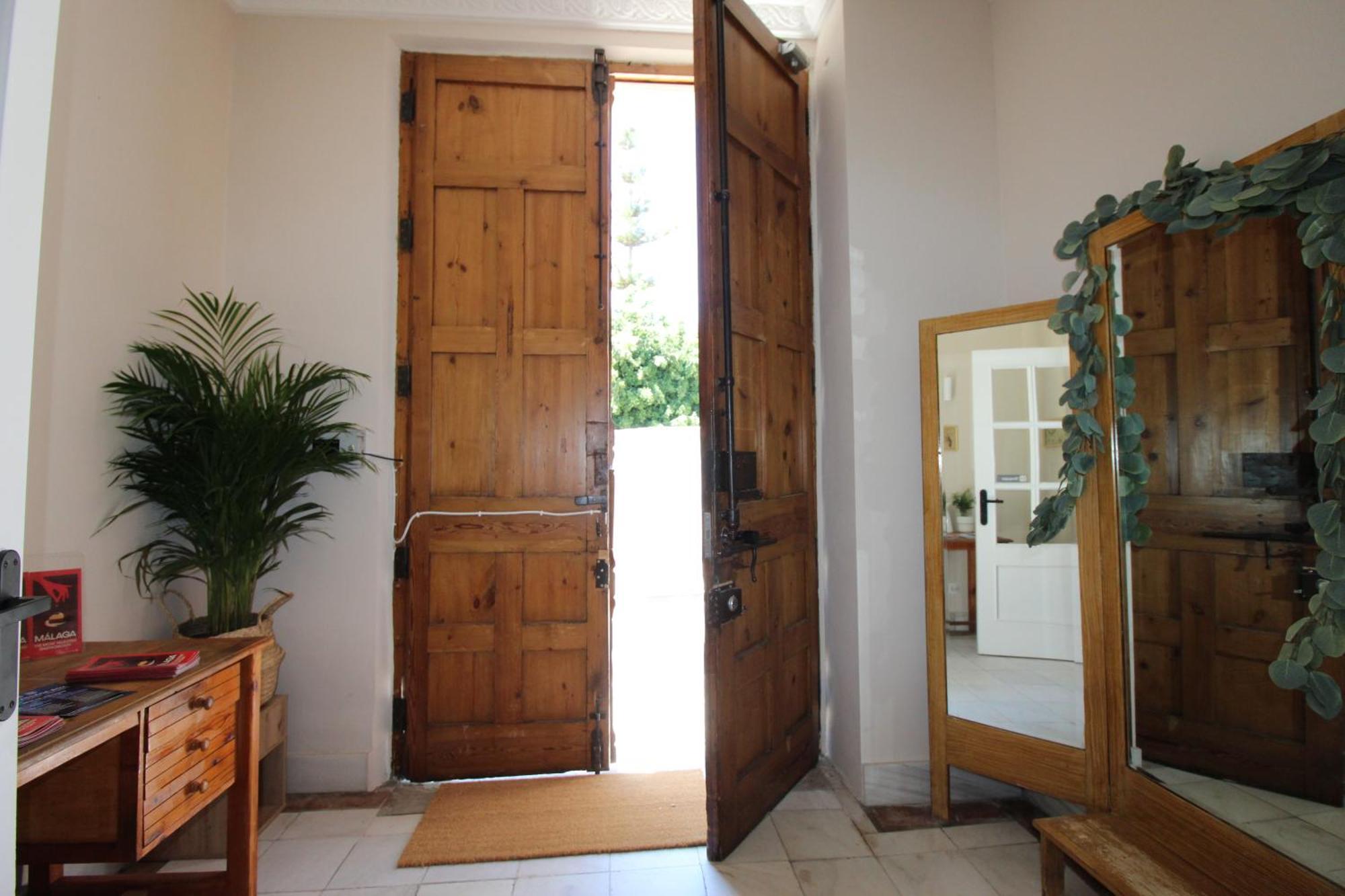 Hostal Las Acacias Málaga Eksteriør billede