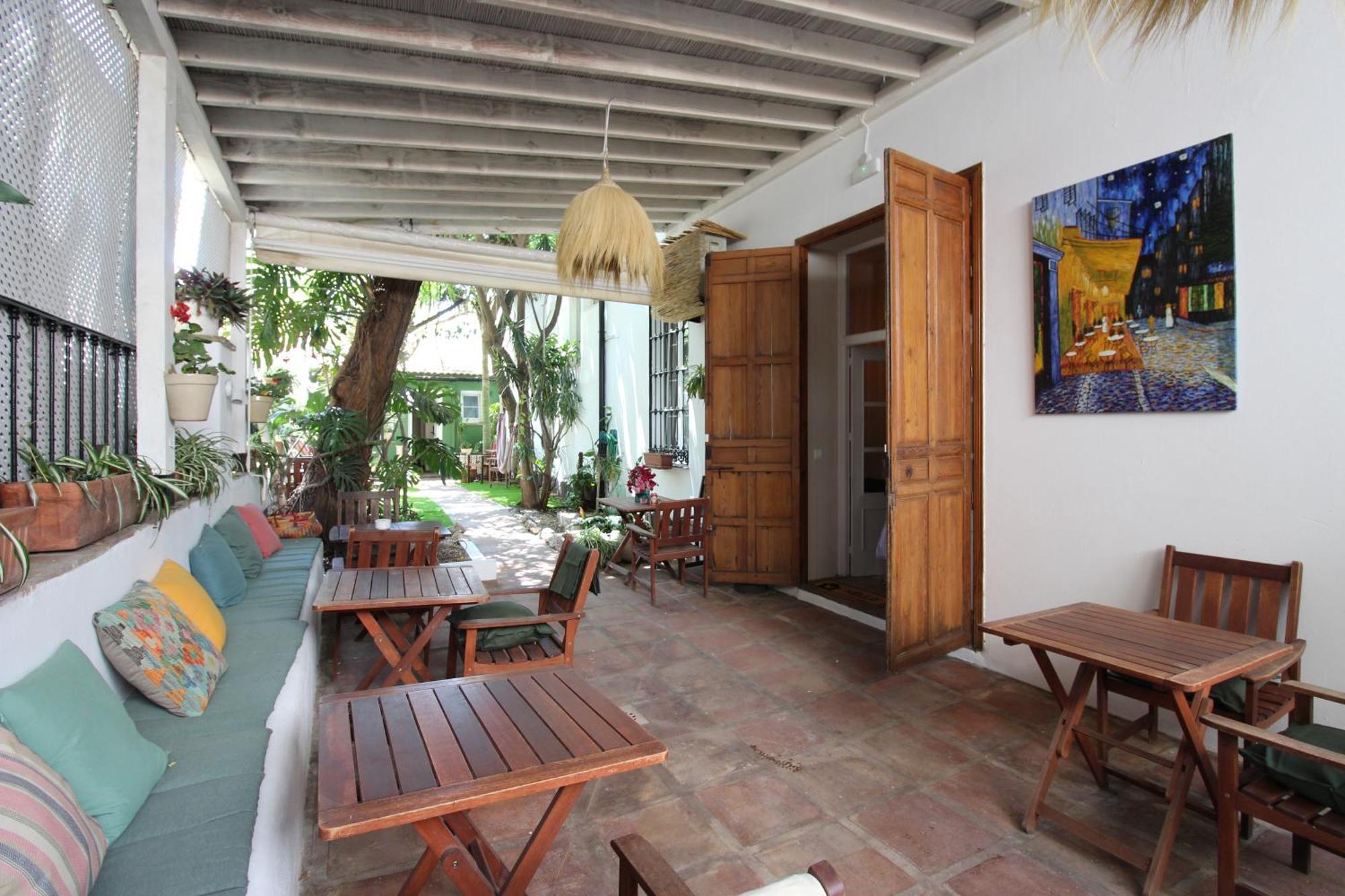 Hostal Las Acacias Málaga Eksteriør billede