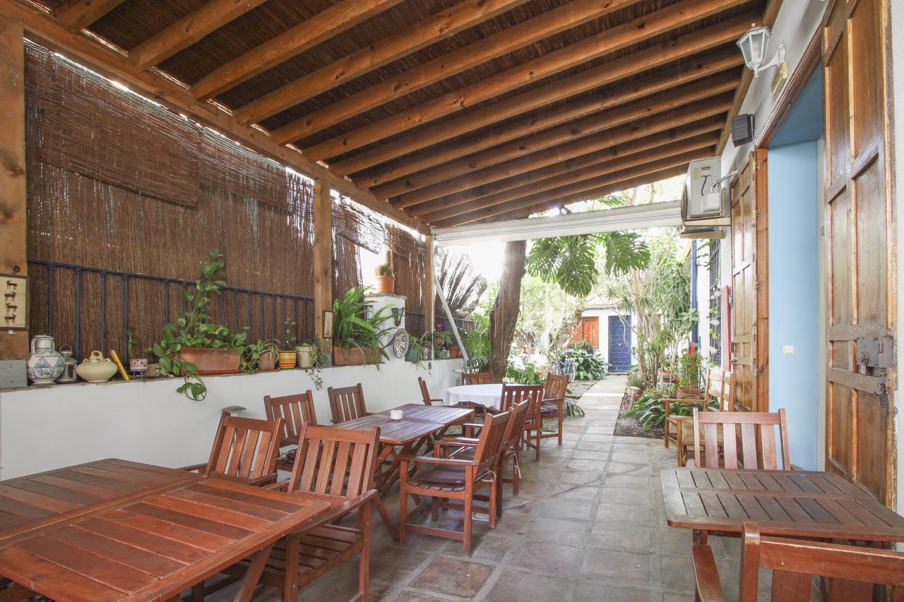 Hostal Las Acacias Málaga Eksteriør billede