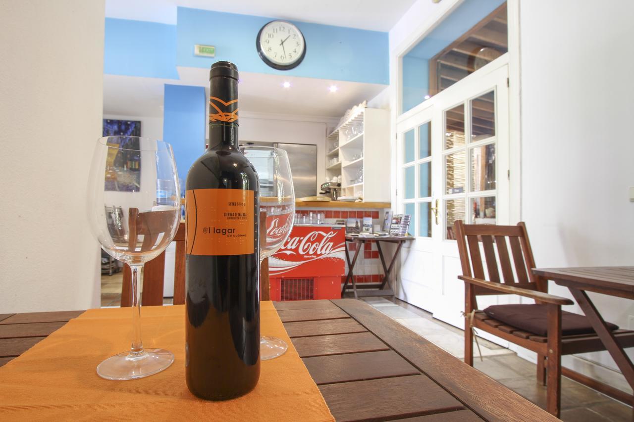 Hostal Las Acacias Málaga Eksteriør billede