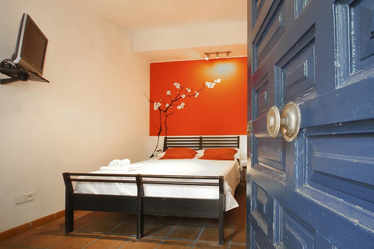 Hostal Las Acacias Málaga Eksteriør billede
