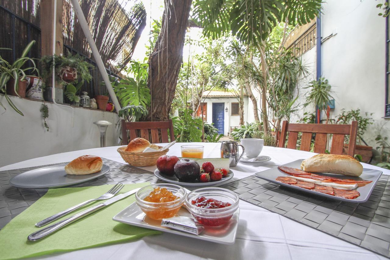 Hostal Las Acacias Málaga Eksteriør billede