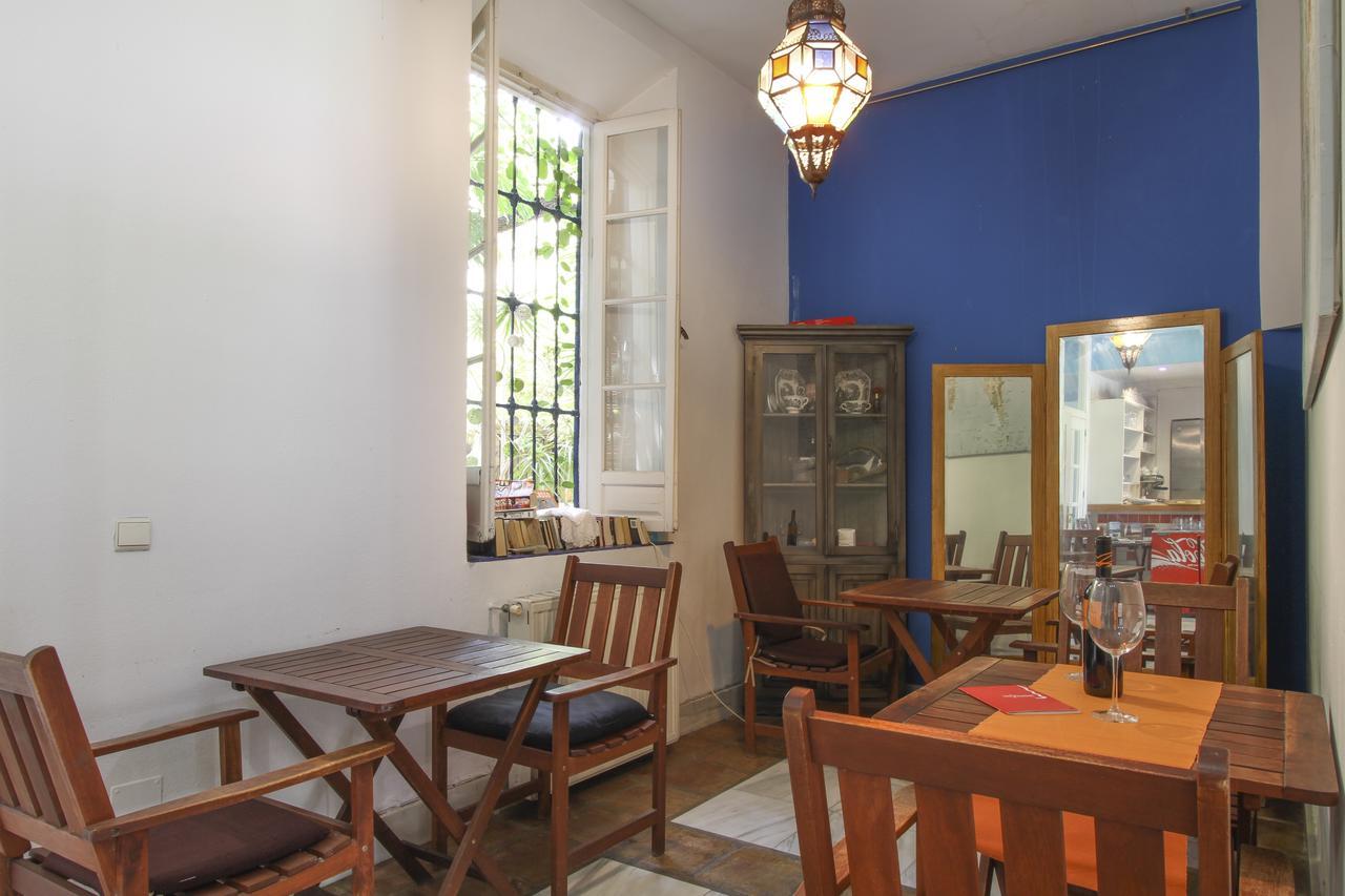 Hostal Las Acacias Málaga Eksteriør billede