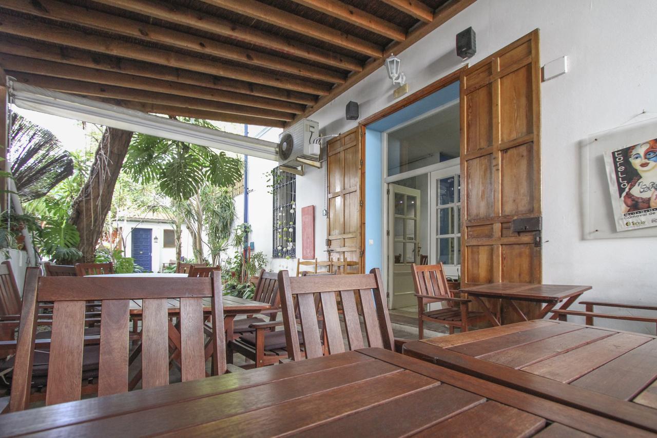 Hostal Las Acacias Málaga Eksteriør billede
