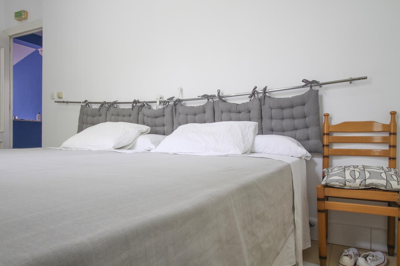 Hostal Las Acacias Málaga Eksteriør billede