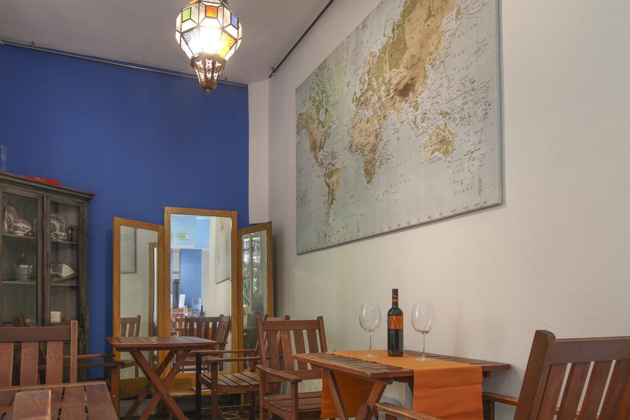 Hostal Las Acacias Málaga Eksteriør billede