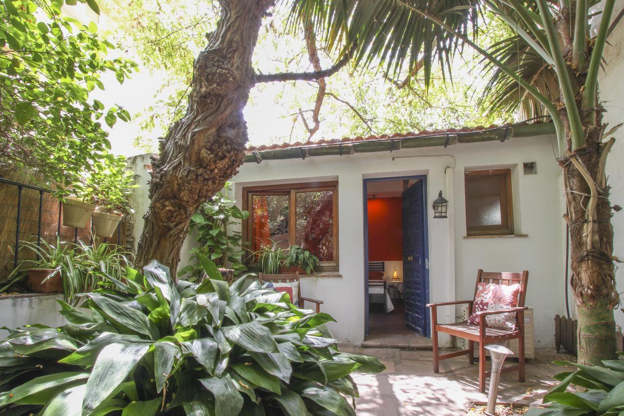 Hostal Las Acacias Málaga Eksteriør billede