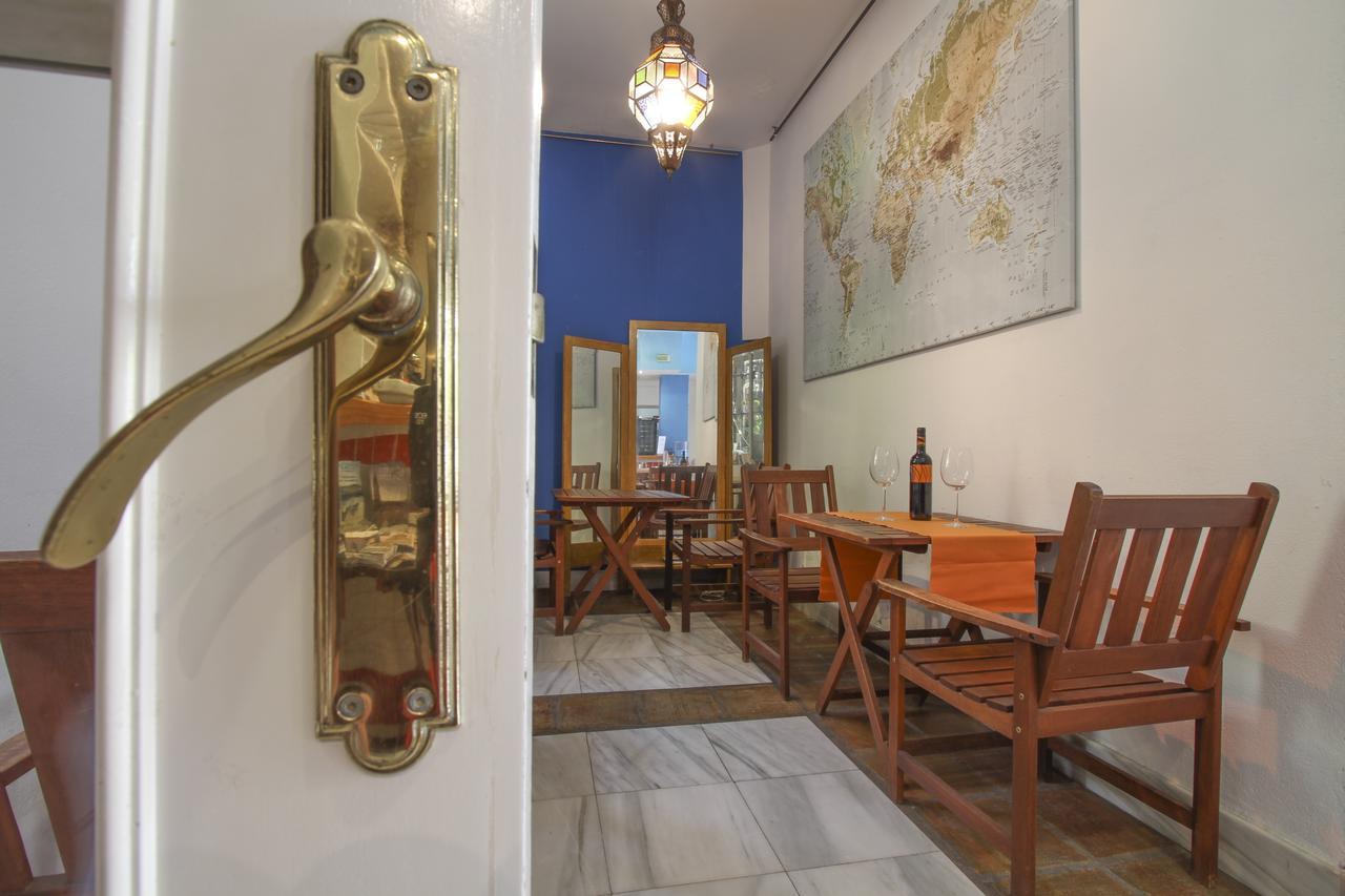 Hostal Las Acacias Málaga Eksteriør billede
