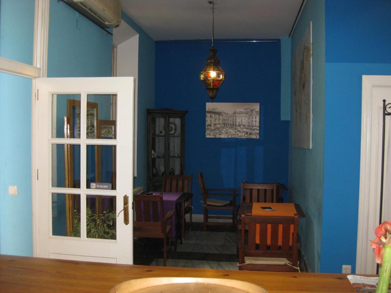 Hostal Las Acacias Málaga Eksteriør billede